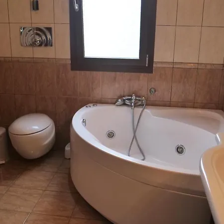 Omega Kefalonia Willa *