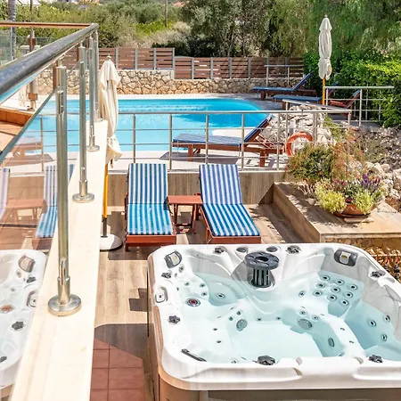 Omega Kefalonia Villa Karavádhos
