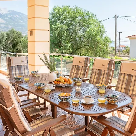 Omega Kefalonia Villa *